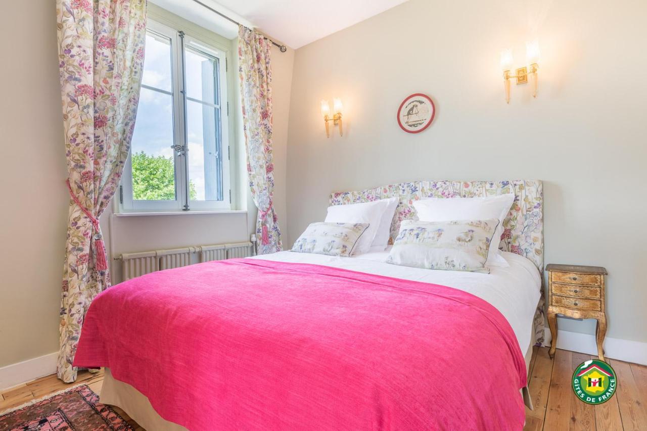 Chateau Le Quesnoy Chevrieres  Екстериор снимка