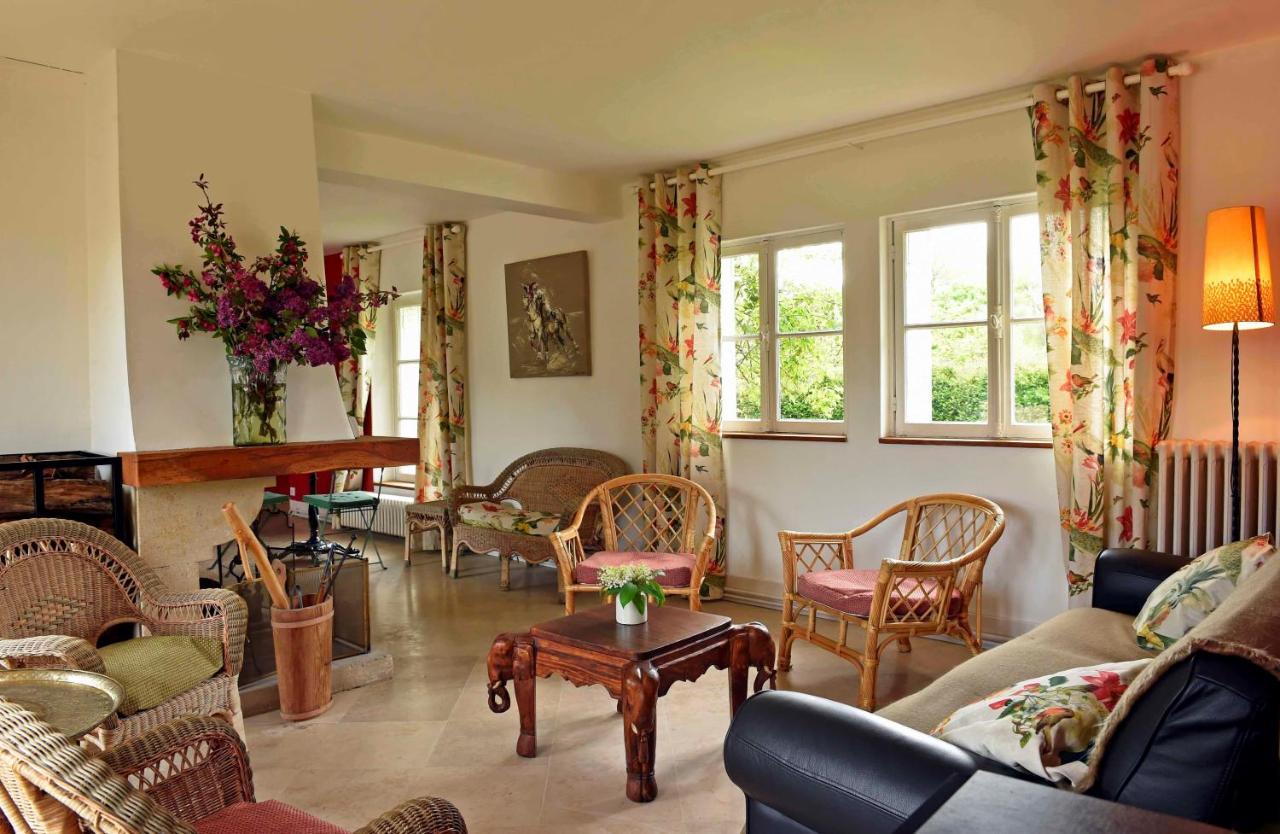 Chateau Le Quesnoy Chevrieres  Екстериор снимка